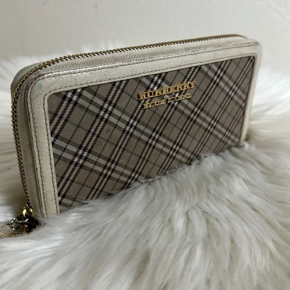 💯Authentic Burberry Blue Label Long Wallet 🍀